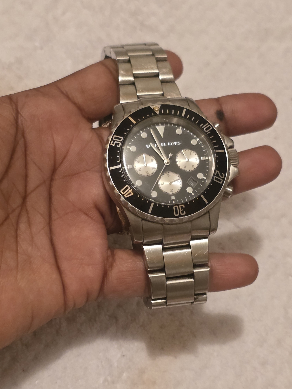 Michael Kors  8256Men's Silver Stainless Steel Chronograph Watch with Black Dial
